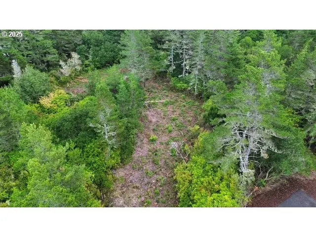 4 Bonnett Way, Florence, OR 97439 - Image #1