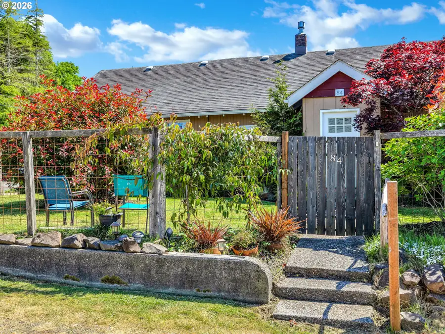 84 SE 10th Pl, Warrenton, OR 97146 - #3