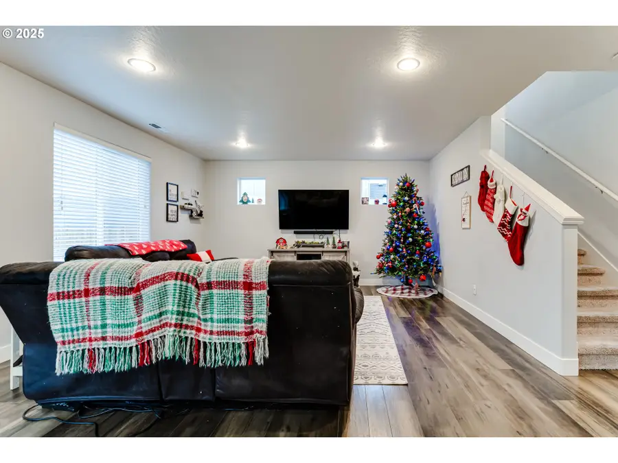 4685 Glacier Meadows Loop, Springfield, OR 97478 - Image #3