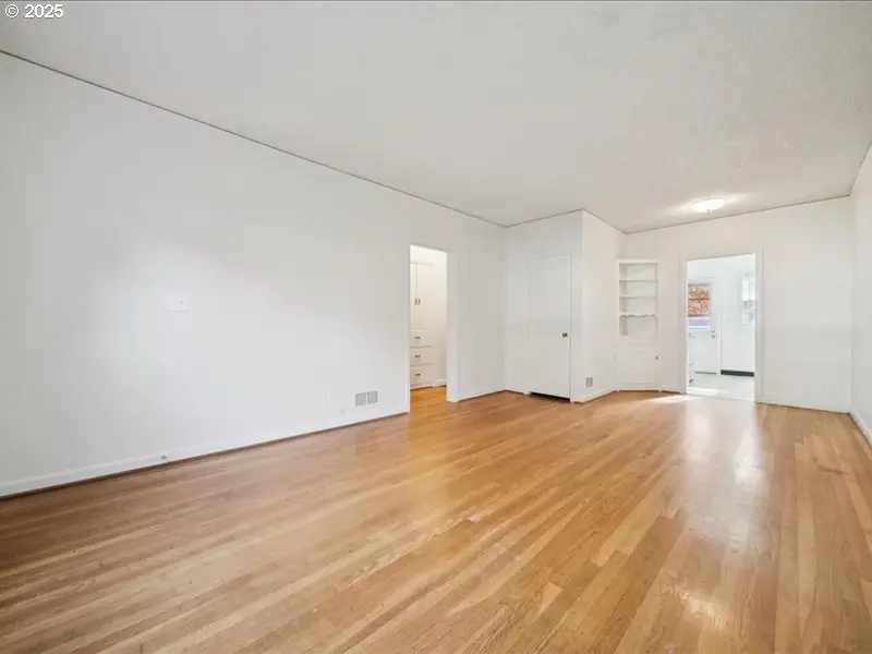 610 SE Cesar E Chavez Blvd, Portland, OR 97214 - Image #3