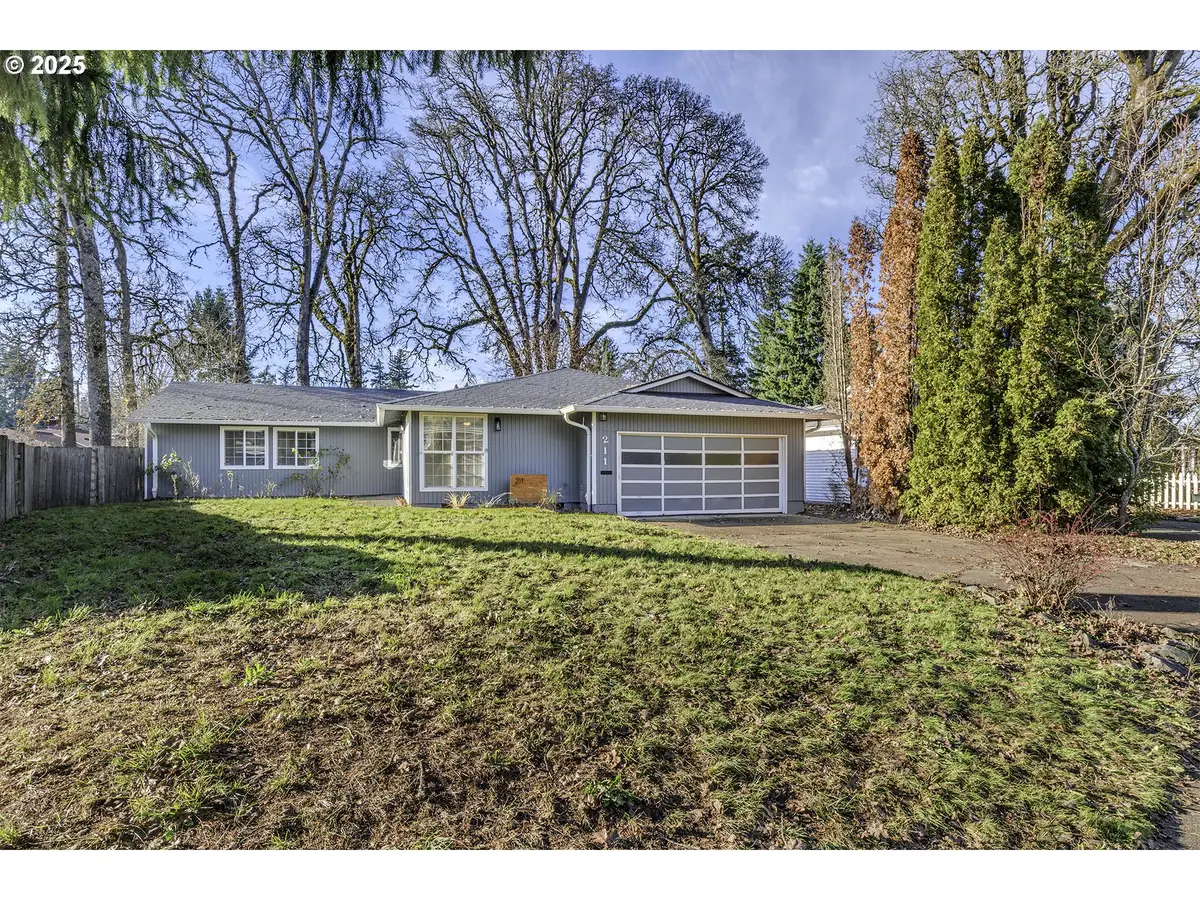 211 SE 33rd Ave, Hillsboro, OR 97123 - Image #1