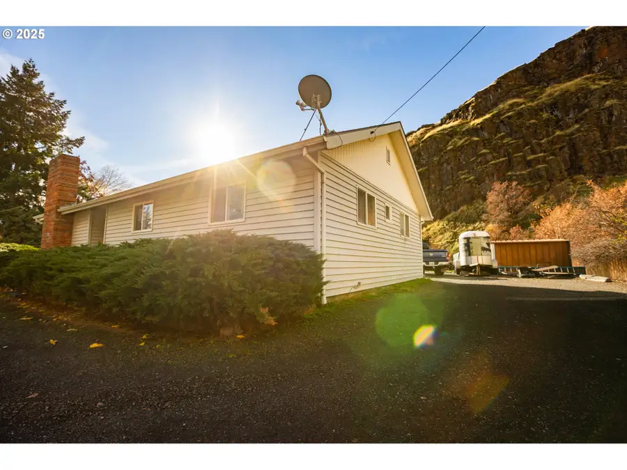 315 Coffield Canyon Rd, Wishram, WA 98673 - Image #3