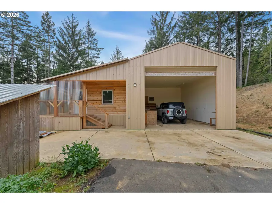 94278 Shotgun Dr, North Bayside, OR 97459 - #3