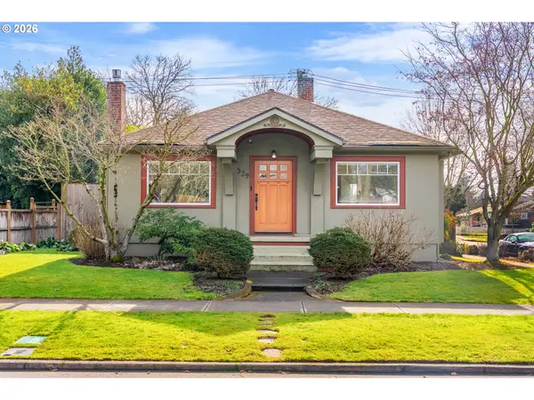 529 W 25th St, Vancouver, WA 98660