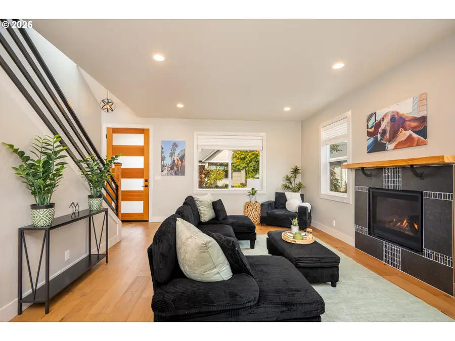 3346 Zane Ln, Eugene, OR 97404 - Image #2