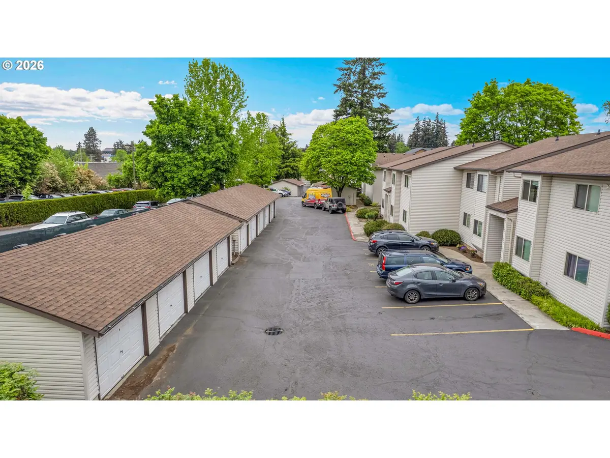 12506 SE Stark St #E, Portland, OR 97233 - #1