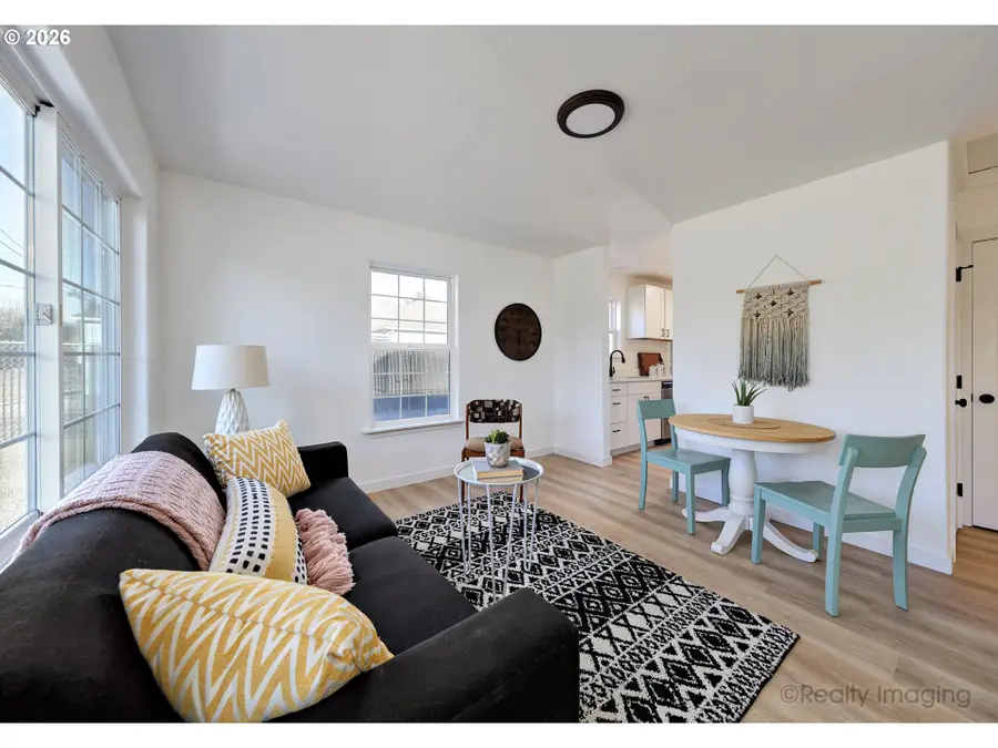 92203 Clover Rd, Astoria, OR 97103 - Image #3