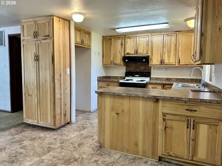 1702 Y Ave, La Grande, OR 97850 - #3