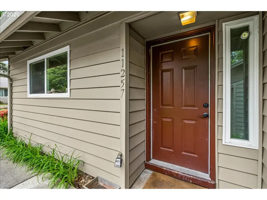 11257 SW Springwood Dr, Portland, OR 97223 - #3