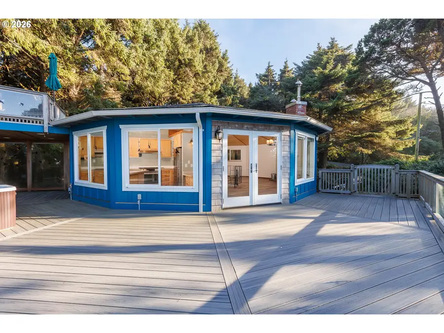 6989 SW Surfland St, South Beach, OR 97366 - #3