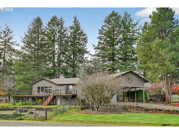 37902 SE Porter Rd, Estacada, OR 97023