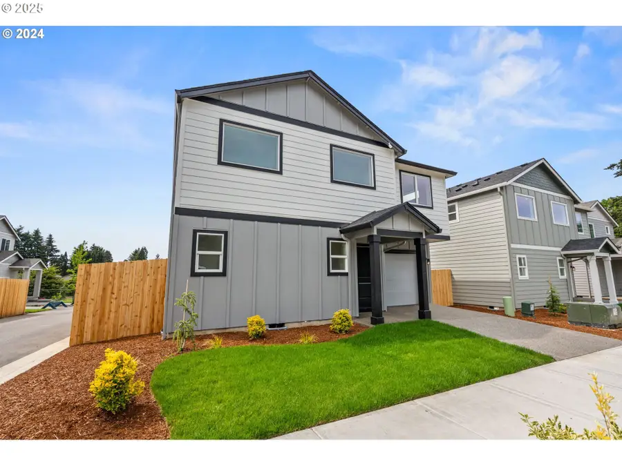 5915 NE 70th St, Vancouver, WA 98661 - Image #2