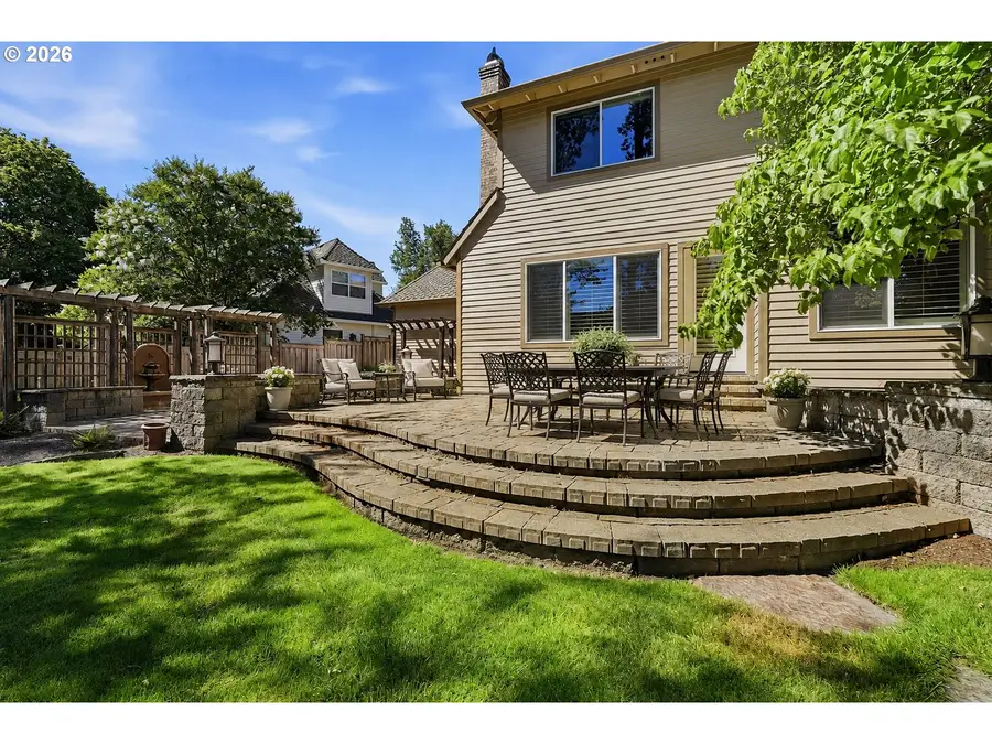 5326 Denton Dr, Lake Oswego, OR 97035 - #3