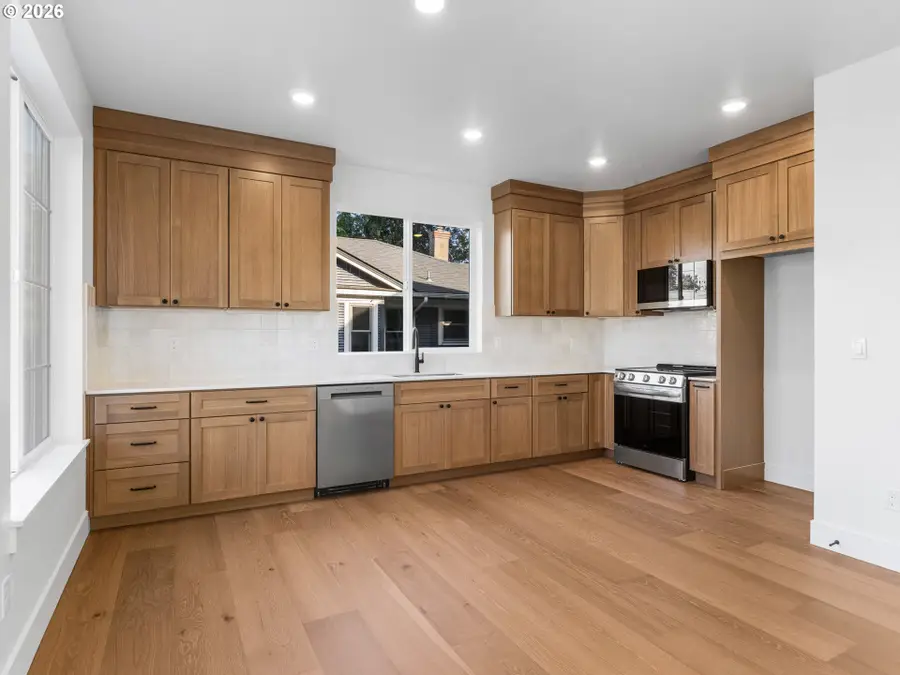 2090 N Watts St #1, Portland, OR 97217 - #2