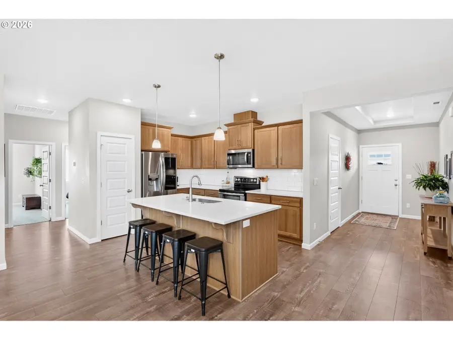 708 E Taft St, Carlton, OR 97111 - #2