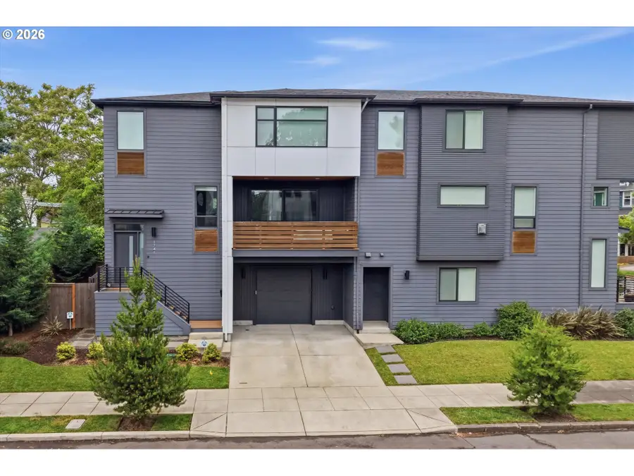 1741 SE Brooklyn St, Portland, OR 97202 - #2