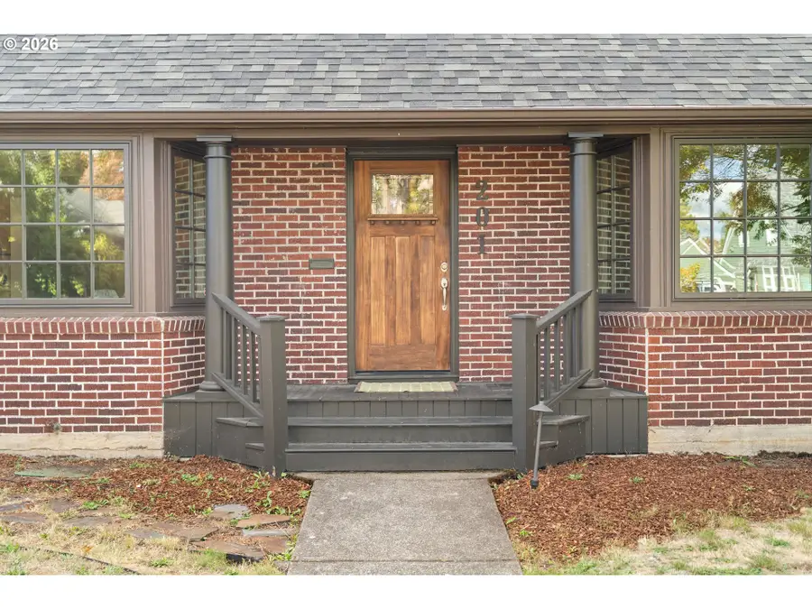 201 SE 50th Ave, Portland, OR 97215 - #3