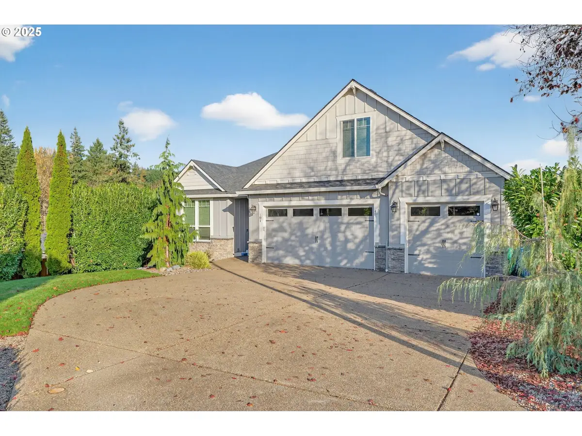 101 W 15th Cir, La Center, WA 98629 - Image #1