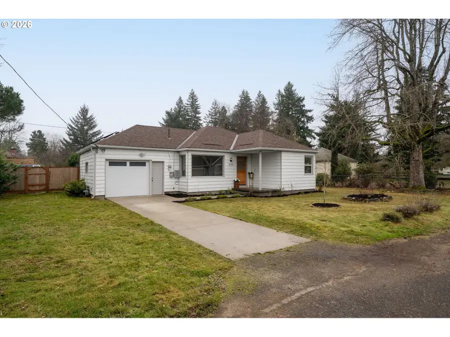16428 SE Woodward St, Portland, OR 97236 - Image #3