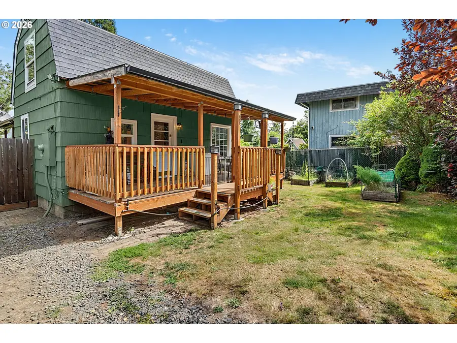 269 S 69th Pl, Springfield, OR 97478 - #2