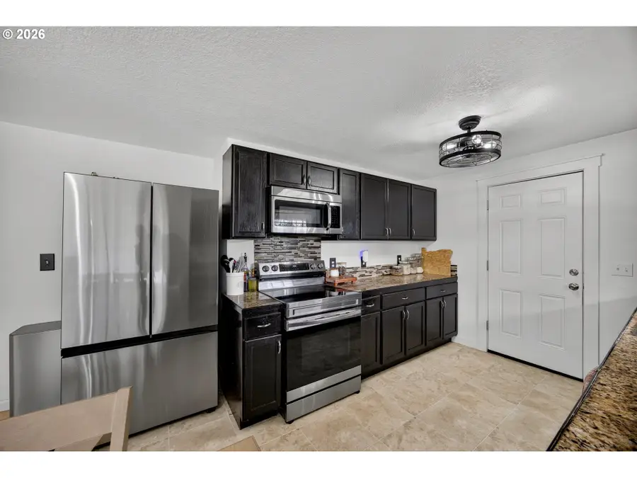 78 N Vernon St, Coquille, OR 97423 - #3