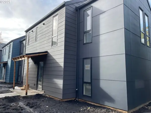 5484 SE Boise St #8, Portland, OR 97206