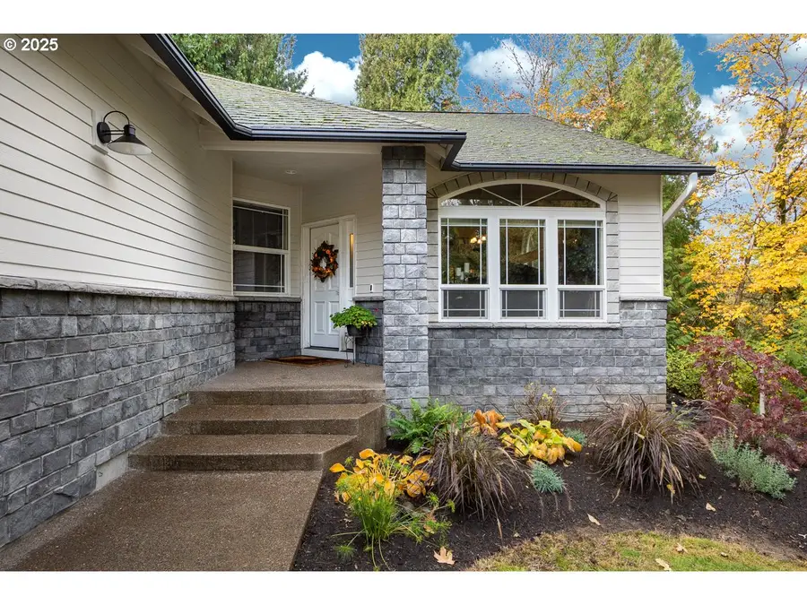 6101 SE Parmenter Ct, Milwaukie, OR 97267 - Image #3