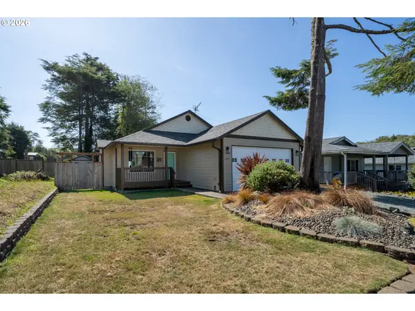 1045 NE 13th Ave, RockawayBeach, OR 97136