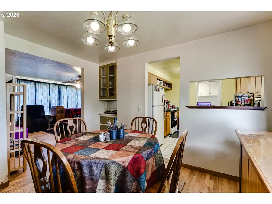 617 Ellsworth St, Eugene, OR 97402 - #3