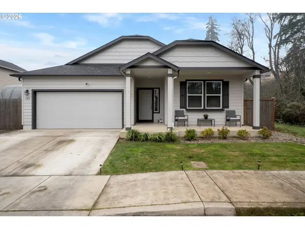 789 S 52nd Pl, Springfield, OR 97478