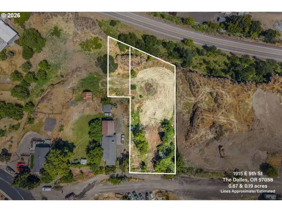 1915 E 9th St, The Dalles, OR 97058 - #3