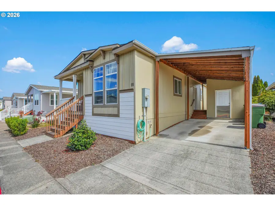 1000 S Mckern Ct #19, Newberg, OR 97132 - #2