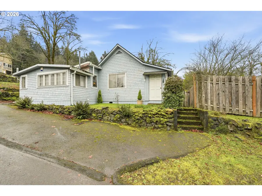 414 S 2nd St, Oregon City, OR 97045 - Image #2