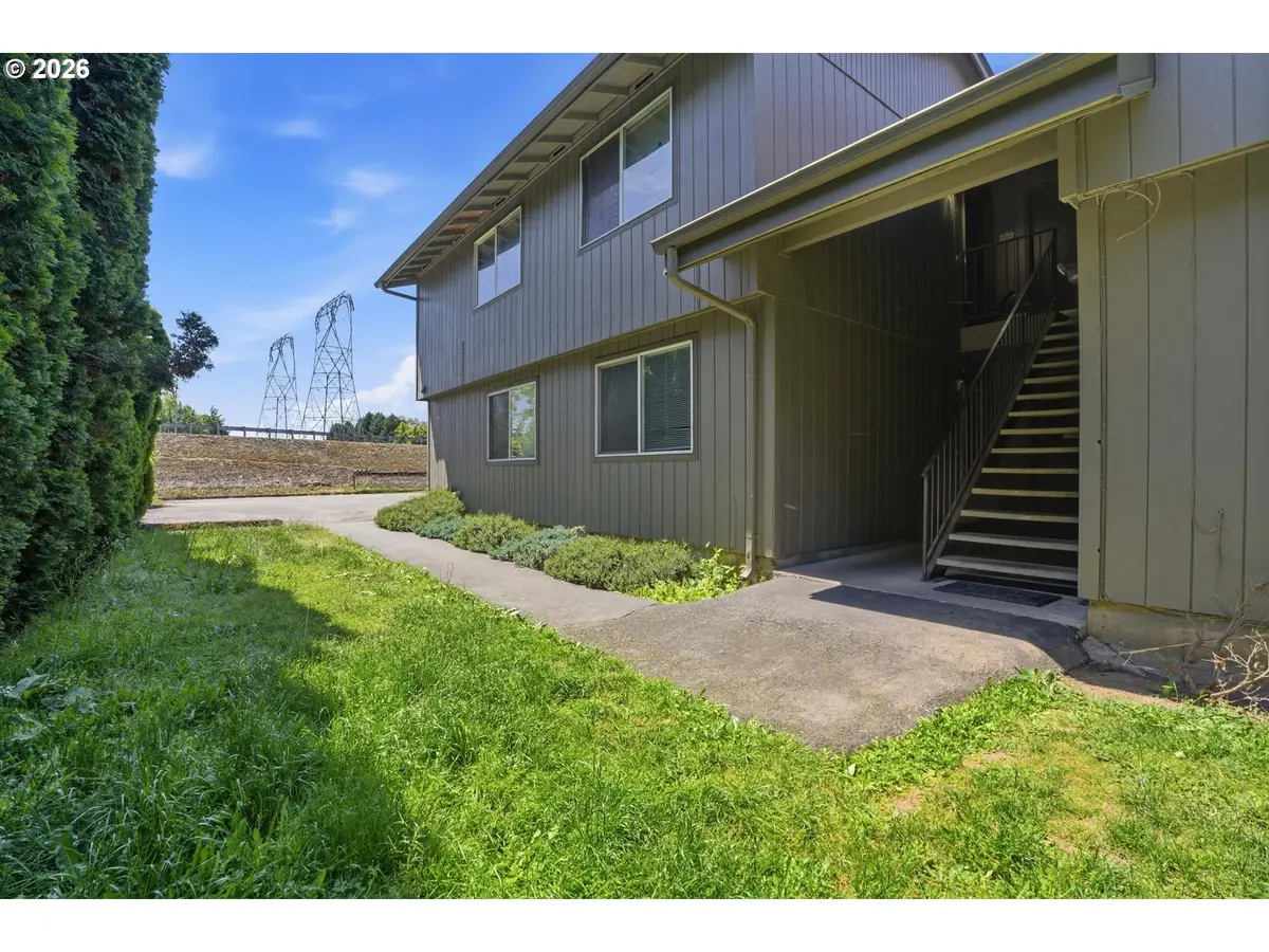 1715 SE 9th Ave, Camas, WA 98607 - #1