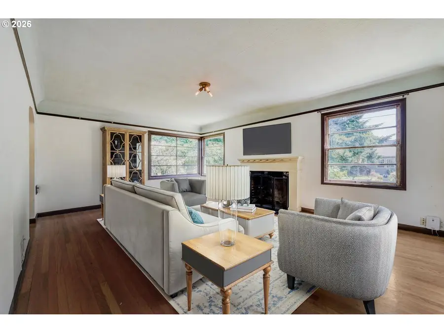 2436 NE Ainsworth St, Portland, OR 97211 - #3