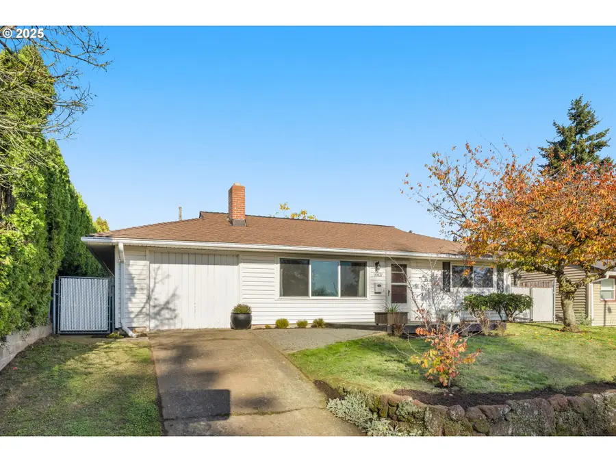 10821 NE Brazee St, Portland, OR 97220 - Image #2