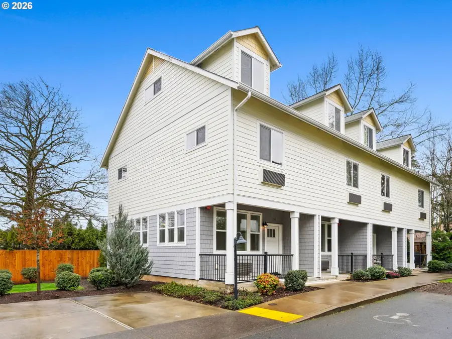114 NE 109th Ave, Portland, OR 97220 - #3