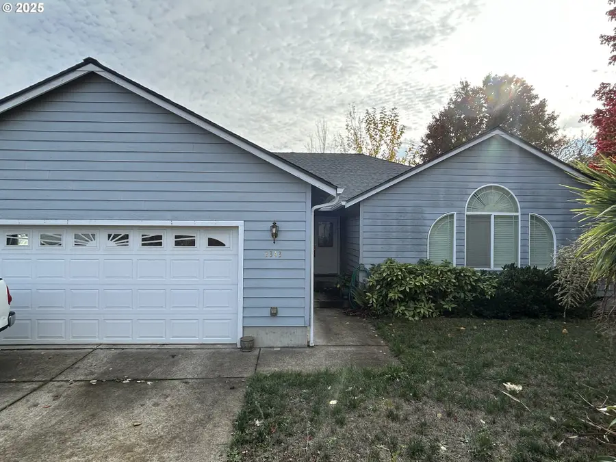 2343 NW Chambers Dr, Roseburg, OR 97471 - Image #3