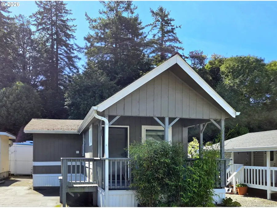 16219 Lower Harbor Rd #23, Brookings, OR 97415 - #3