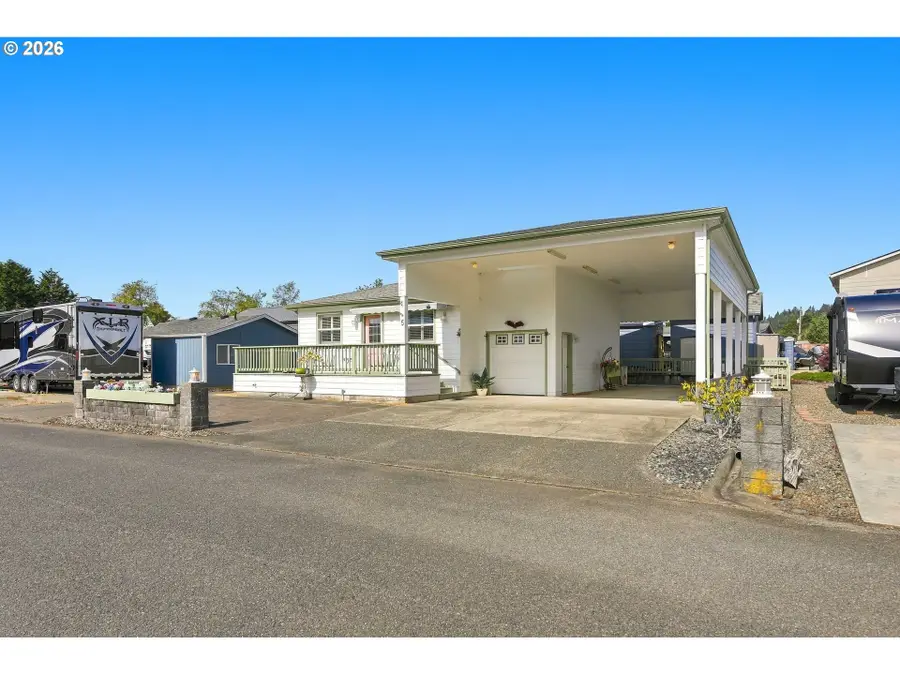 5 Pond Ln, Lakeside, OR 97449 - #3