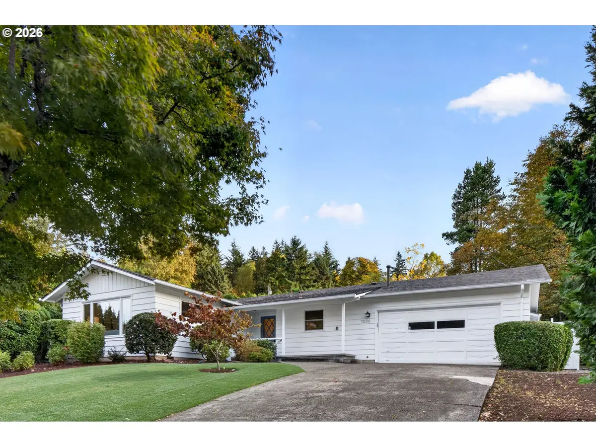 1538 Pine St, Lake Oswego, OR 97034 - #1