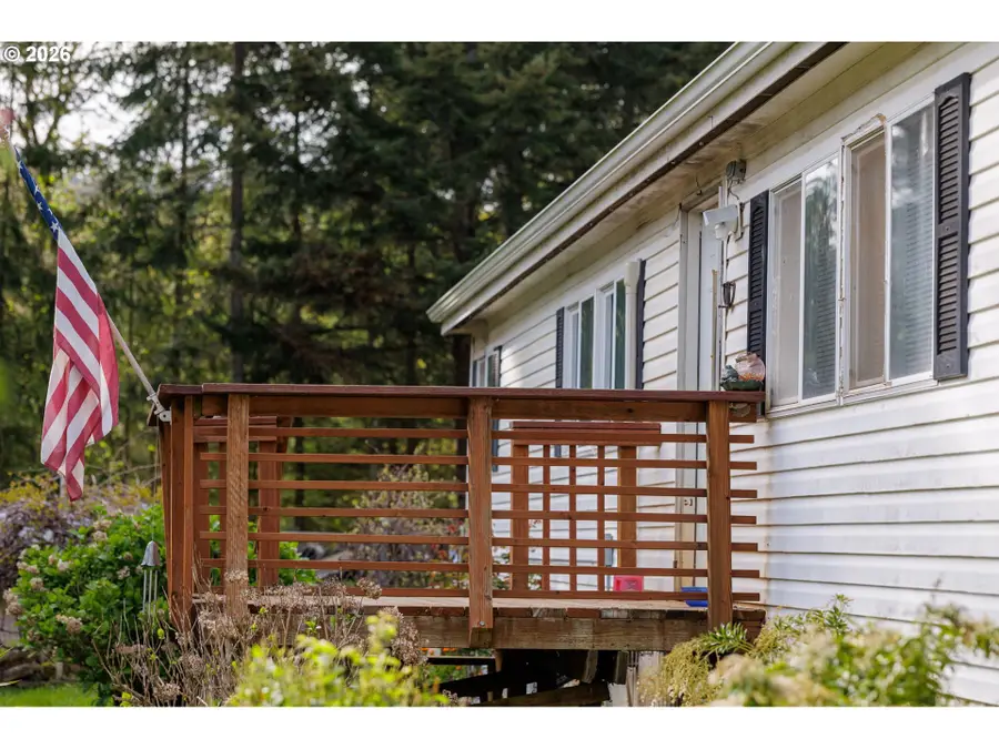 28330 Jones Dr, Foster, OR 97345 - #3