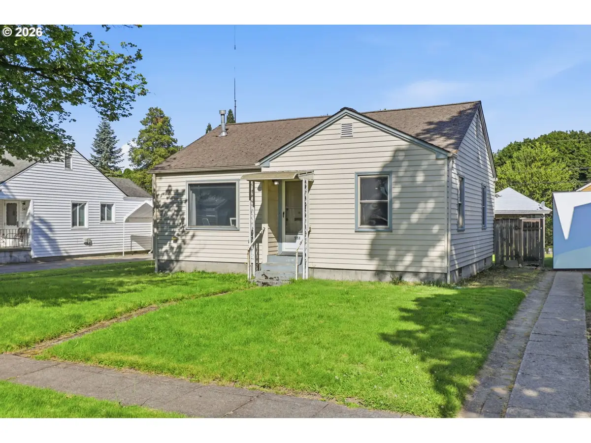 551 24th Ave, Longview, WA 98632 - #1