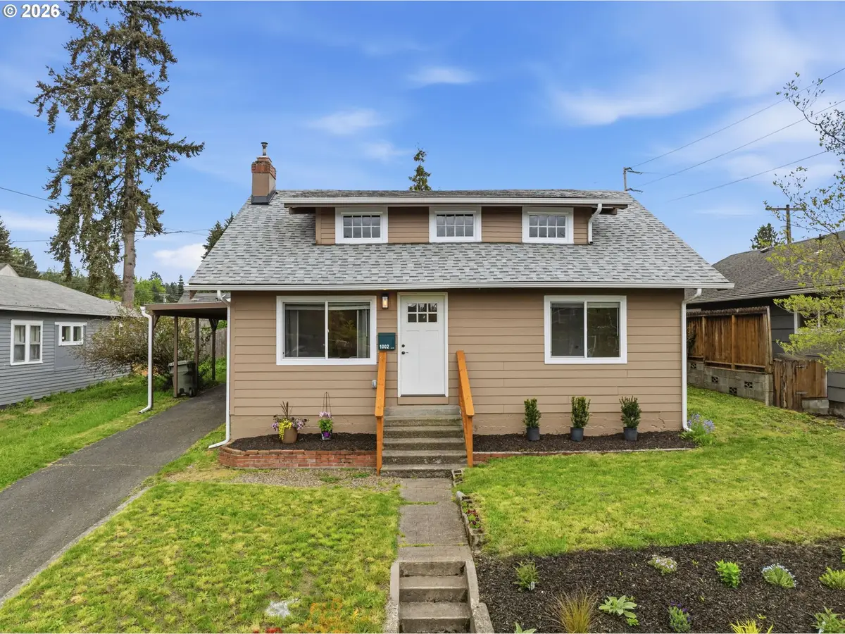1002 N 6th Ave, Kelso, WA 98626 - #1