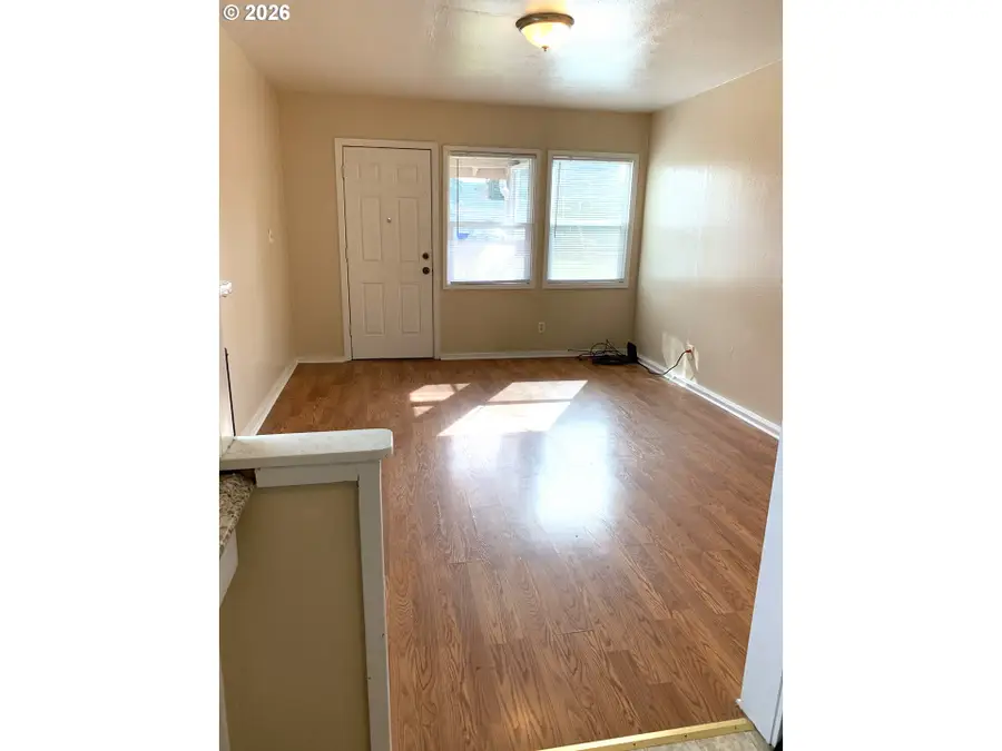 1423 S 7th Ave, Kelso, WA 98626 - #3