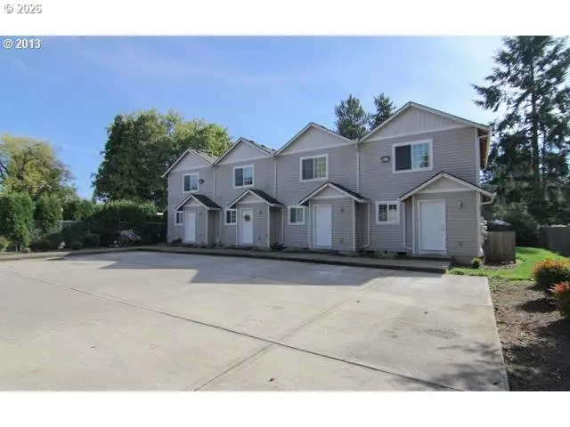 1552 E 3rd St, Newberg, OR 97132 - #2
