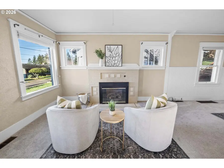 431 Chinook Ave, Astoria, OR 97103 - #3