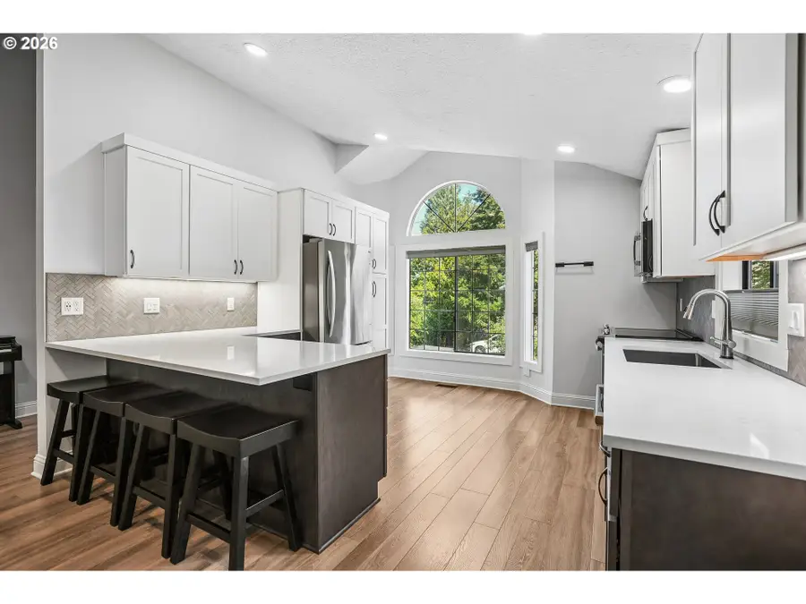 4538 SW Vacuna St, Portland, OR 97219 - #3