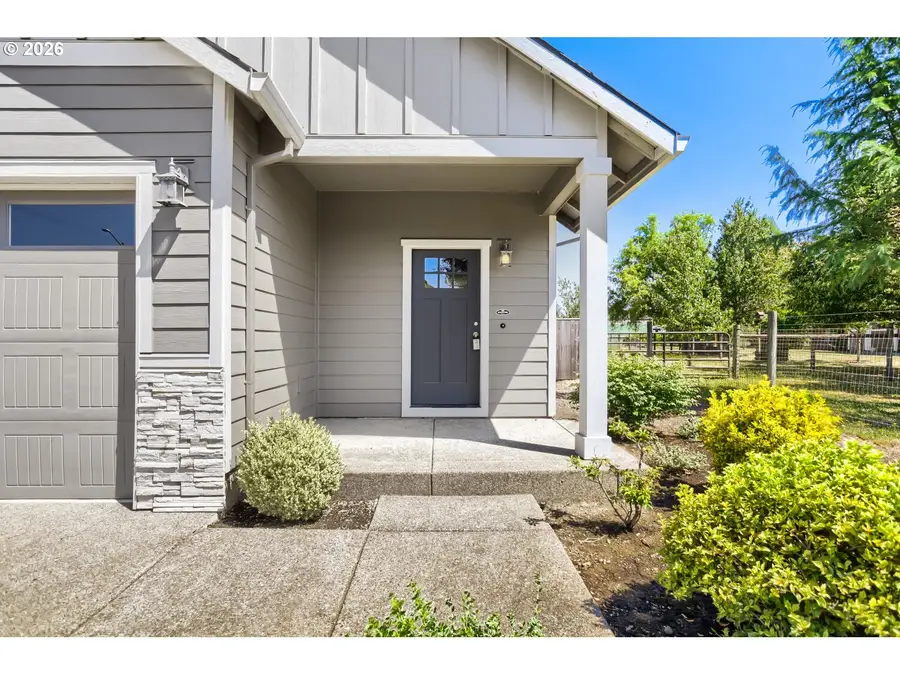 730 E Camellia St, Yamhill, OR 97148 - #2