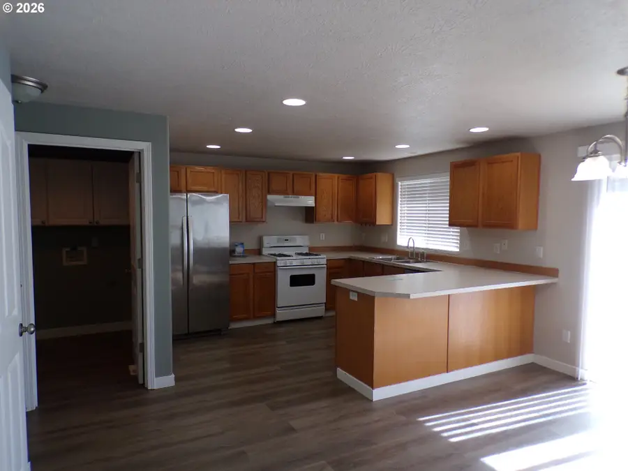 1662 Cherry Bark Ct, Salem, OR 97317 - #3